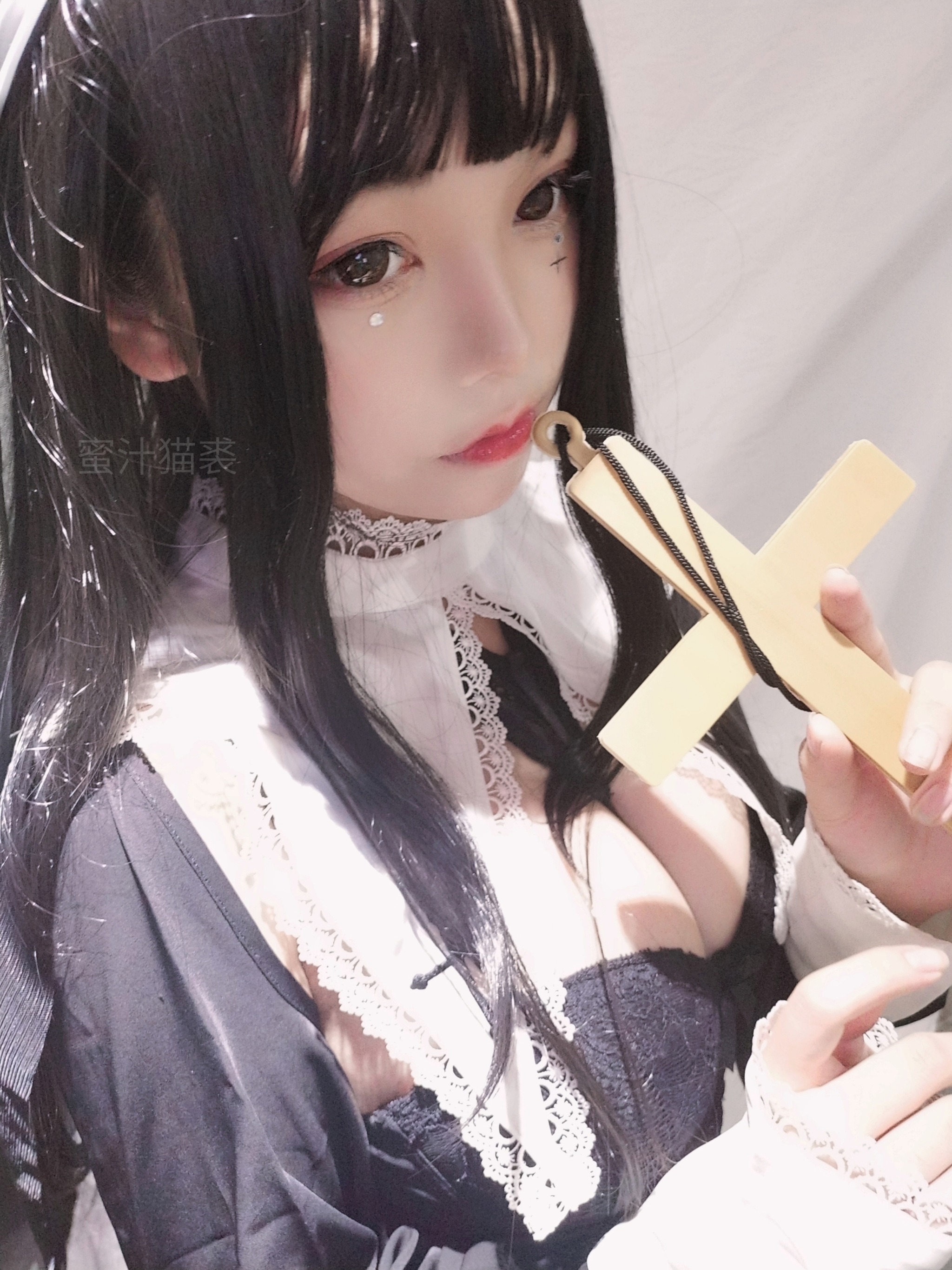 图片[1]-蜜汁猫裘 – NO.006 修女 [25P]-XikXak
